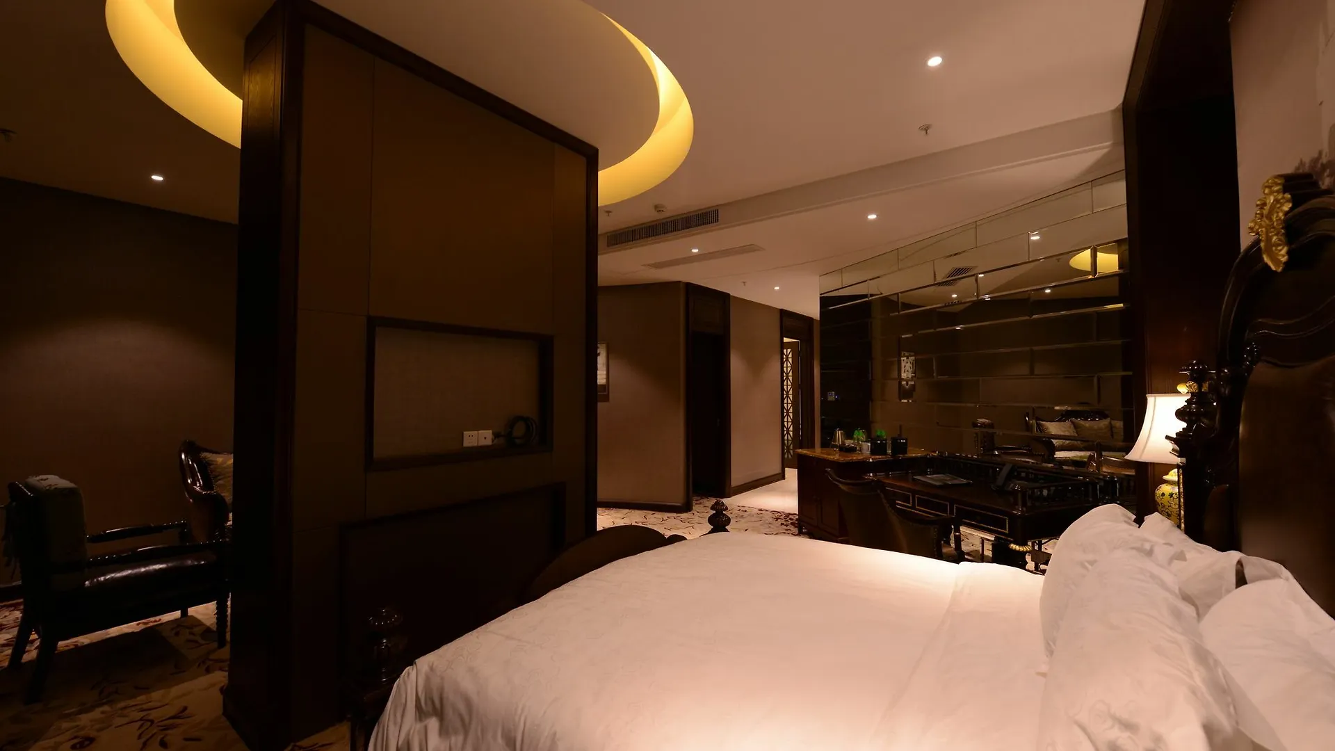 Luoyang Seattle Hotel